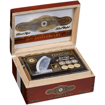 Perdomo 20Th Anniversary Connecticut Robusto 24 Ct. Box 5.00X56