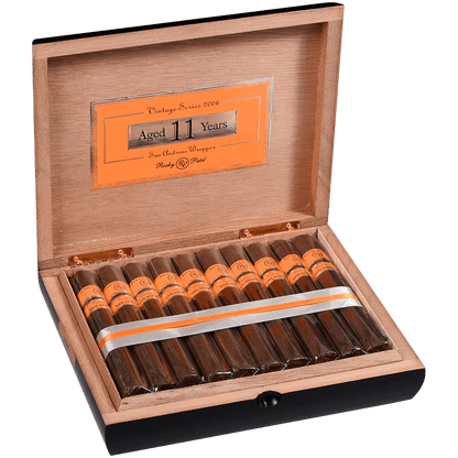 Rocky Patel Vintage 2006 Toro 20 Ct. Box 6.50X52