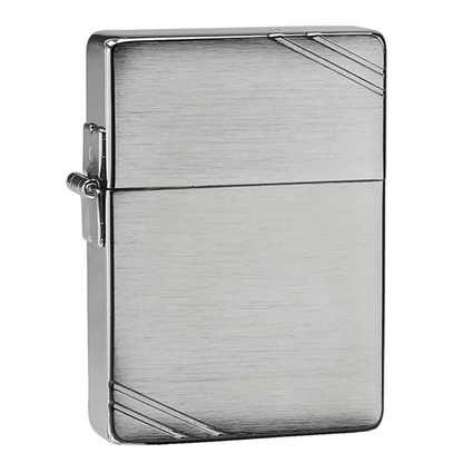 Zippo 1935 Replica With Slashes Brushed Chrome