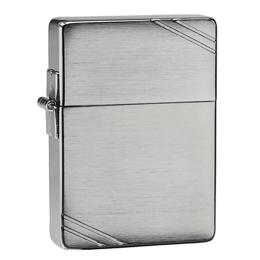 Zippo 1935 Replica With Slashes Brushed Chrome